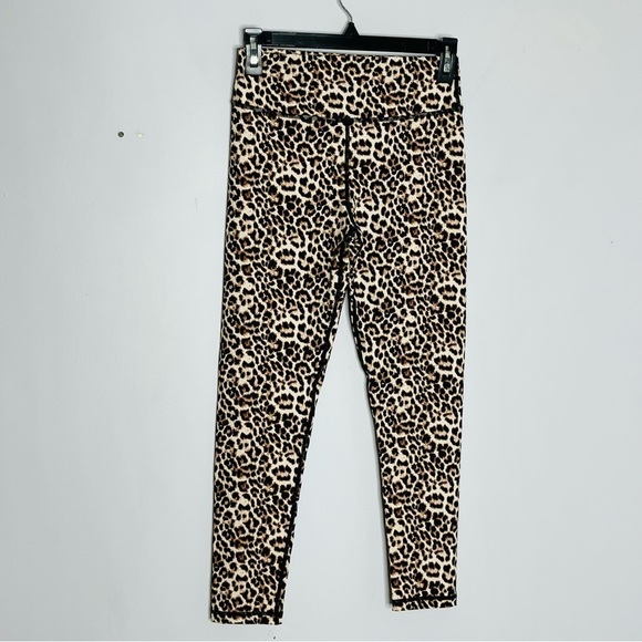 Zyia Active Size 8-10 Leopard Cheetah Mob Wife Booty Scrunch Leggings Hi-Rise - Picture 1 of 6